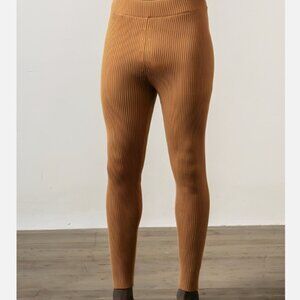 Eyn Vas Inaisce Still Leg Layer Tights EARTH GOLD SZ II 2 30-32 NWT